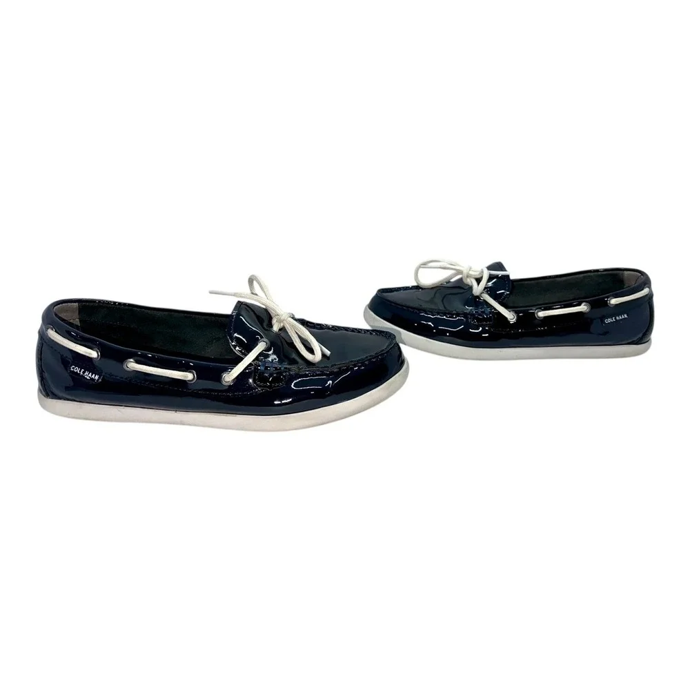 EUC‎ Navy COLE HAAN Patent Leather Deck Shoes - 10